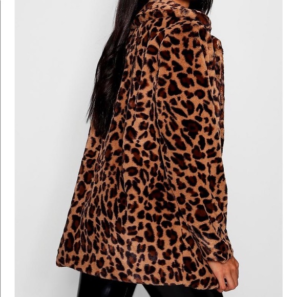 Faux fur jacket 🧥 - Picture 4 of 9